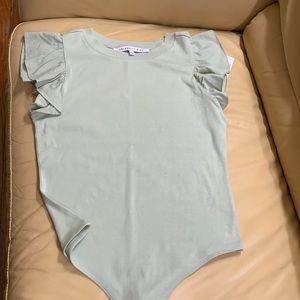 3/$20- Celebrity Pink Flutter Sleeve Bodysuit